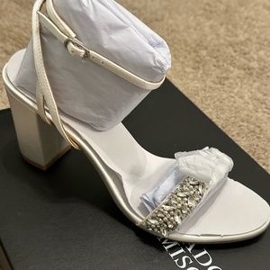 Badgley Mischka Nadine Block Heel